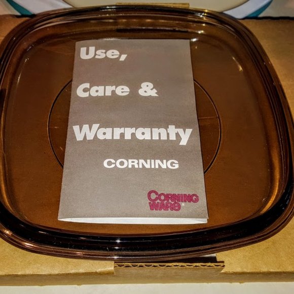 VINTAGE CORNINGWARE/NEW IN BOX!! FOREVER YOURS 1.5-quart Heart Dish w/lid - Picture 6 of 13